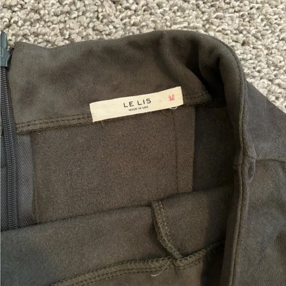 LE LIS Deep Olive Velvet Shorts - Picture 3 of 7